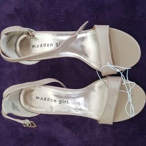 Madden Girl pumps